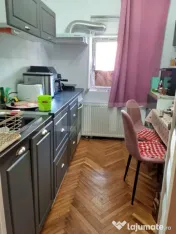 Apartament 3 camere de vanzare, zona Sovata 