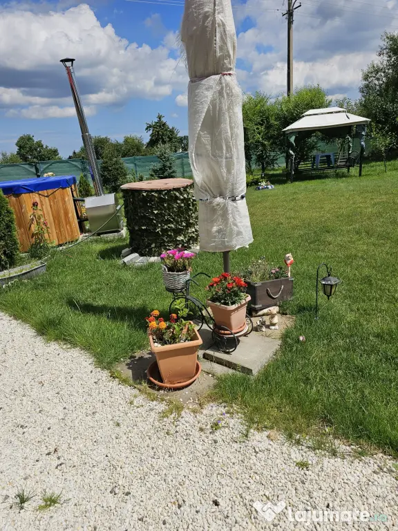 Vând teren extravilan si casa mobila 3camere