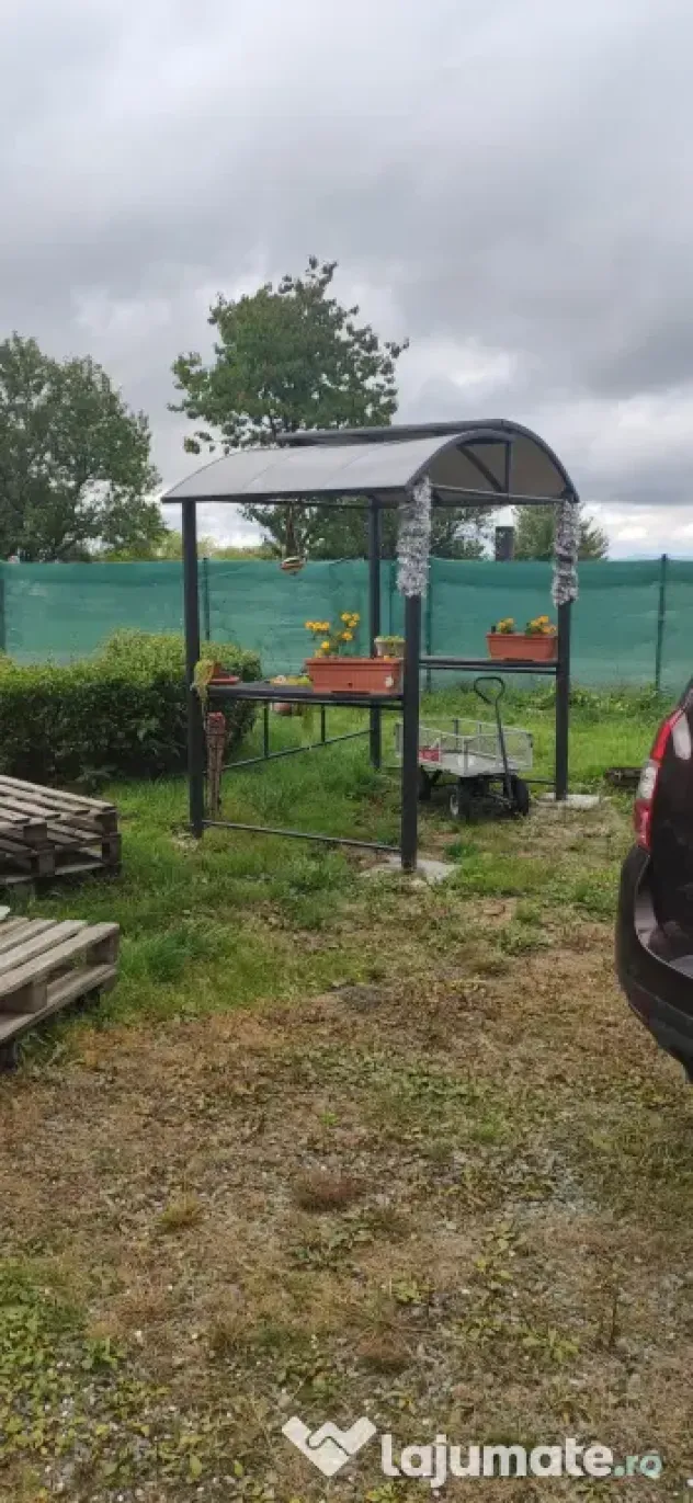 Vând teren extravilan si casa mobila 3camere