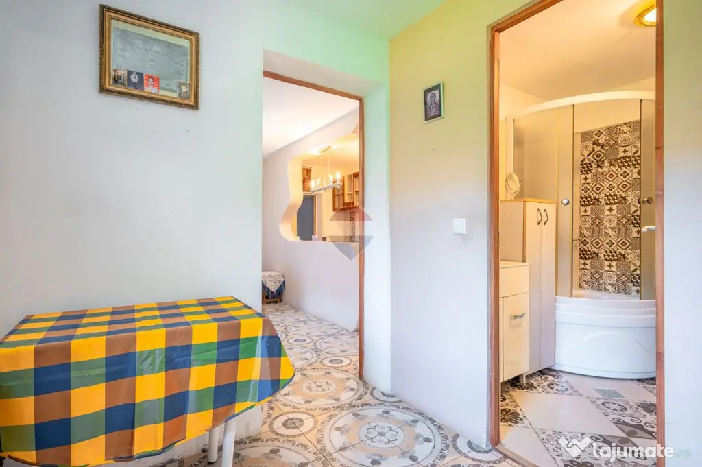Casă locuibilă Șinca Veche – central, 931 mp teren, ...