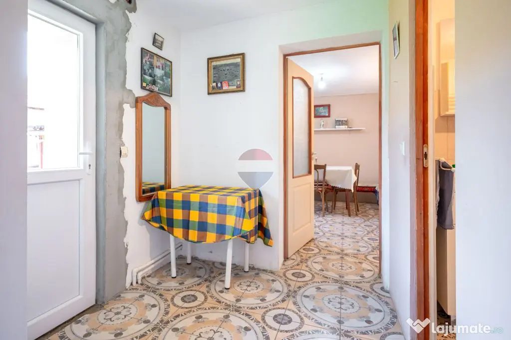 Casă locuibilă Șinca Veche – central, 931 mp teren, ...