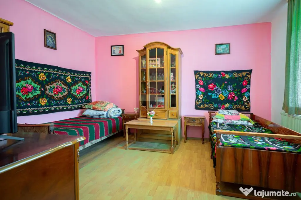Casă locuibilă Șinca Veche – central, 931 mp teren, ...