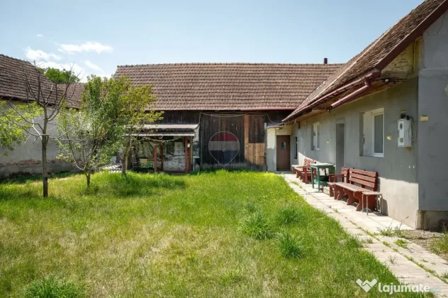 Casă locuibilă Șinca Veche – central, 931 mp teren, ...