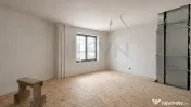 Apartament 3 camere de l Imobil Consolidat l Centrul Vechi 