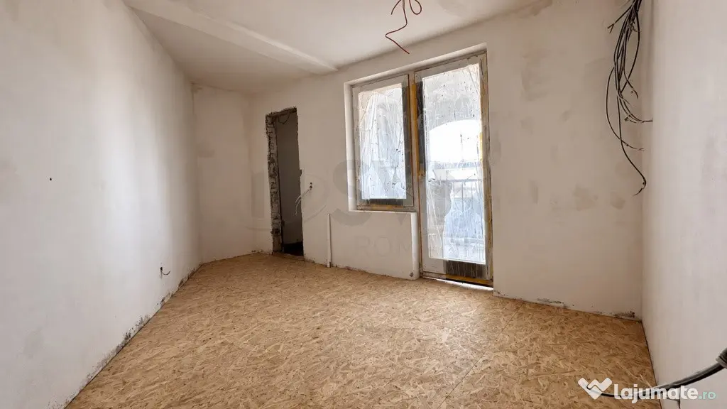 Apartament 3 camere de l Imobil Consolidat l Centrul Vechi