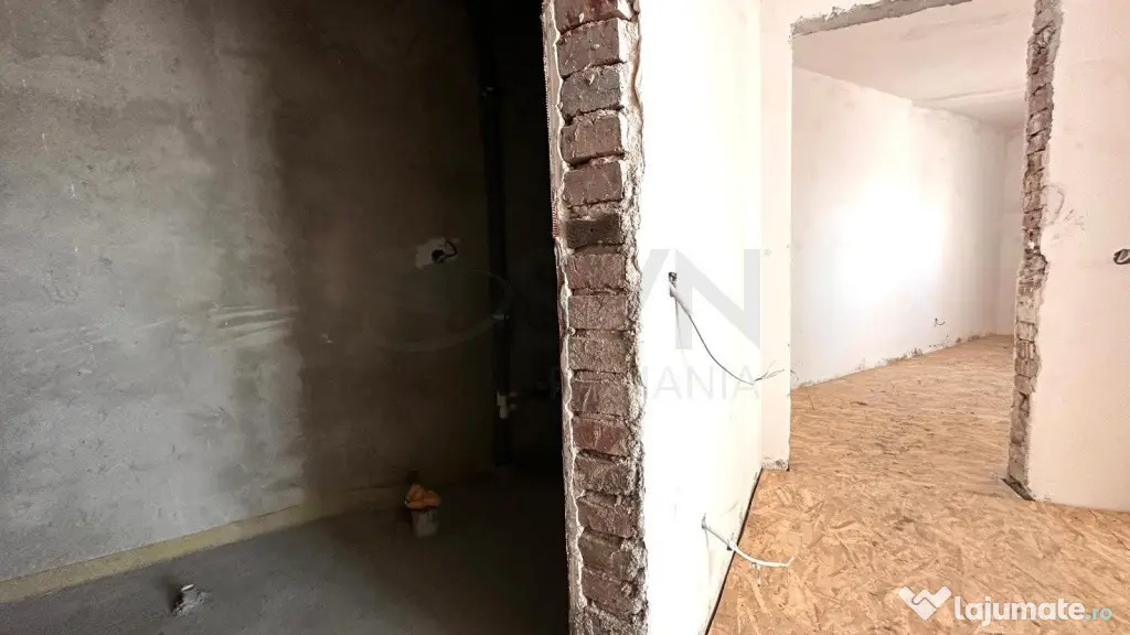 Apartament 3 camere de l Imobil Consolidat l Centrul Vechi