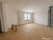 Apartament 3 camere de l Imobil Consolidat l Centrul Vechi