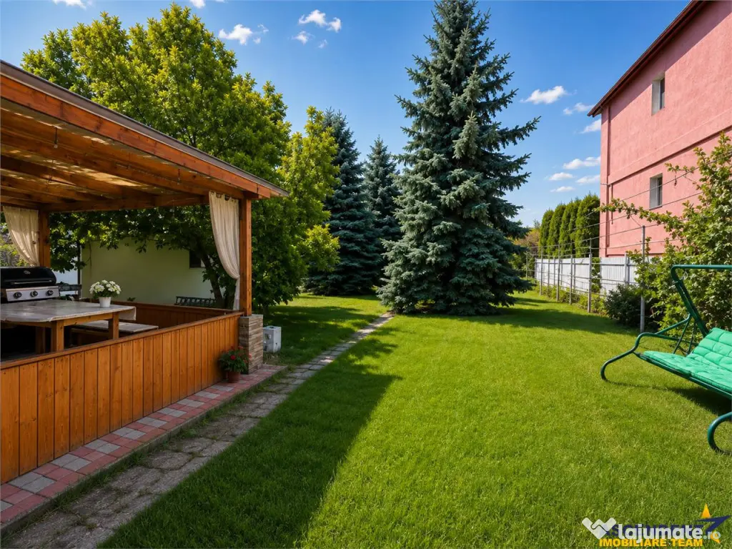 Casa familiala,790mp teren,5 dormitoare, livada,2 garaje,pan