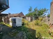 Casă 2 camere în Unirea – 847 mp teren 
