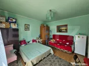 Casă 2 camere în Unirea – 847 mp teren 