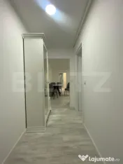 Apartament de inchiriat, cu 3 camere, 50 mp, gradina, modern