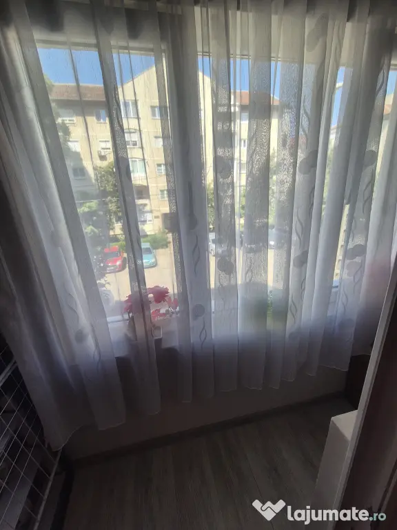 Vand apartament 1 camera et.1 Saguna