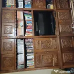 Bibliotecă MD 623, stare foarte bună, din PAL furniruit, cu aplicații din lemn