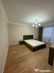 Apartament de 3 camere, semidecomandat, zona Porii, Floresti