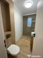 Apartament de 3 camere, semidecomandat, zona Porii, Floresti