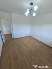 Apartament 3 camere zona Baciu 