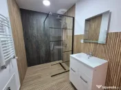 Apartament 3 camere 50 mp + parcare in Floresti zona Tineret