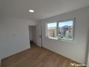 Apartament 3 camere 50 mp + parcare in Floresti zona Tineret