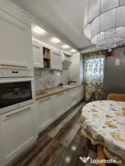 Apartament 3 camere, 70mp | Zona Vivo | Floresti | 