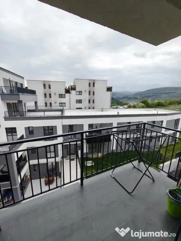 Apartament 3 camere, 70mp | Zona Vivo | Floresti |