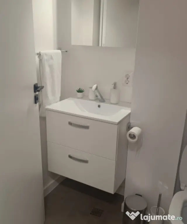 Apartament cu 3 camere zona Balastierei