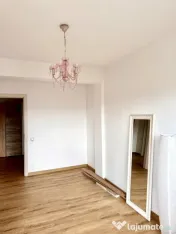 Apartament de 2 camere, finisat, loc de parcare, zona Lidl