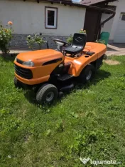 Husqvarna CT151 tractoraș de tuns iarba și gazon are 15 Cp transmisie Hidrostatică. Made in USA