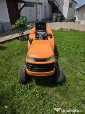 Husqvarna CT151 tractoraș de tuns iarba și gazon are 15 Cp transmisie Hidrostatică. Made in USA