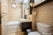De închiriat apartament cu 3 camere și 2 parcări în A... 