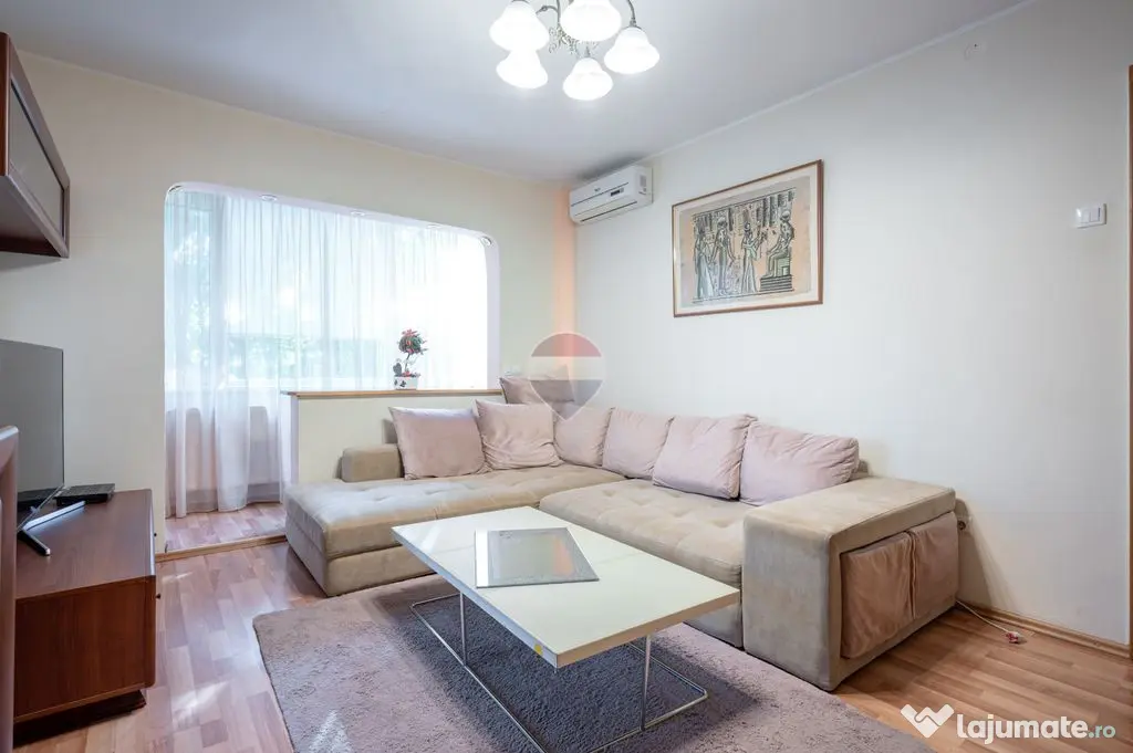 De închiriat apartament cu 3 camere și 2 parcări în A...