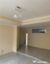 Apartament cu 4 camere, in zona Horea 