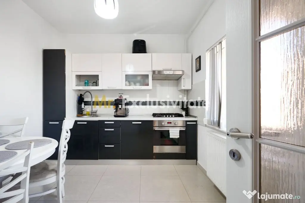 Eremia - Apartament 3 camere + studio | Scara interioara!
