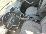 Opel Astra, an 2012, 1.7tdi = rate cu buletinul 