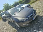 Opel Astra, an 2012, 1.7tdi = rate cu buletinul 
