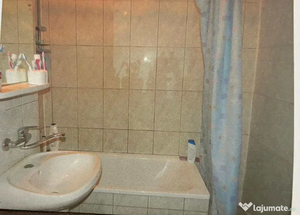 Apartament 3 camere Calea Bucuresti,-Judetean decomandat,135