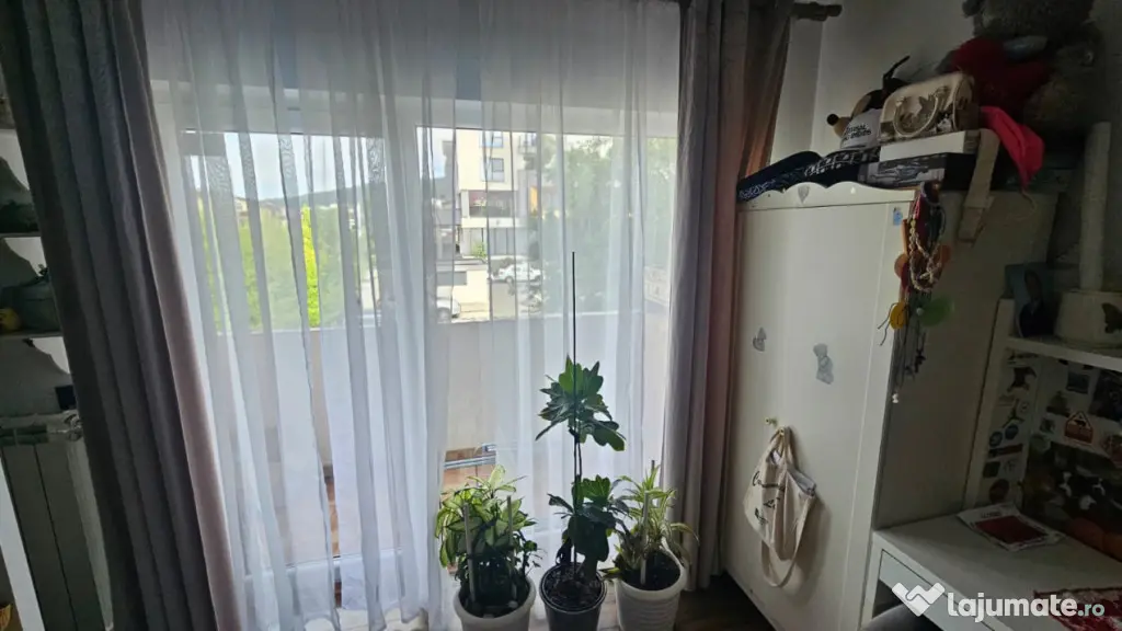 Apartament 3 camere 77mp+ 2balcoane 8mp zona Cetatii