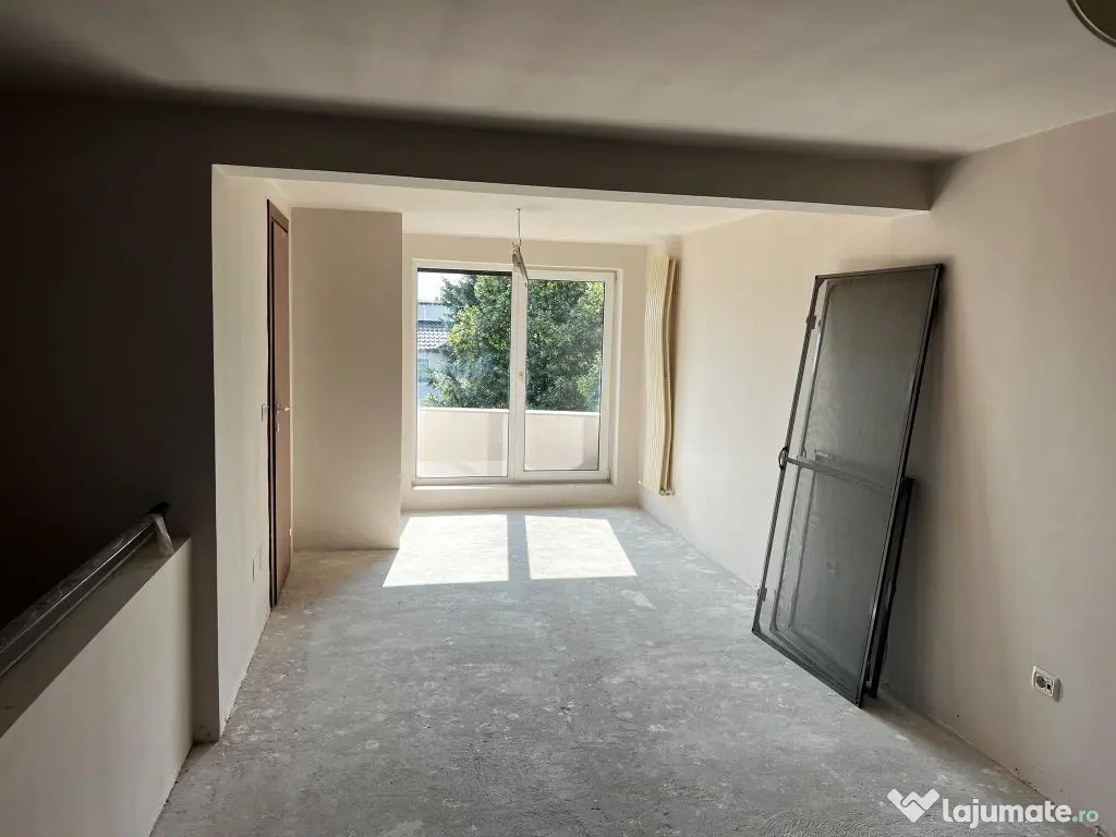 Pipera - Vilă duplex 6 camere și 4 băi