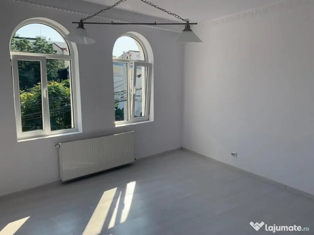 Dacia - Vasile Lascar I Vila 9 camere I Renovata recent
