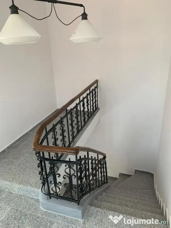Dacia - Vasile Lascar I Vila 9 camere I Renovata recent