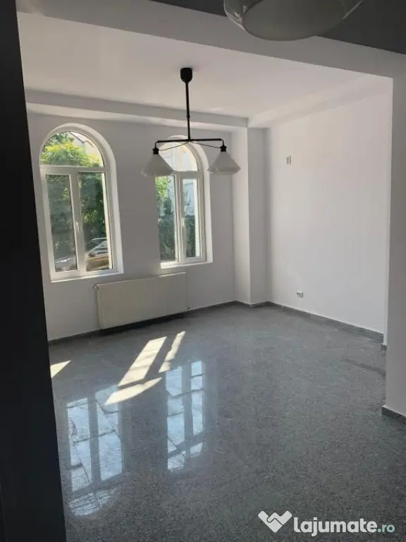Dacia - Vasile Lascar I Vila 9 camere I Renovata recent