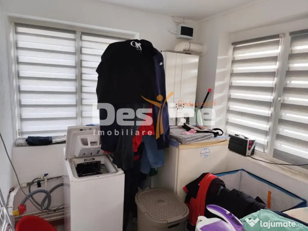 Casa Baicoi Central 125 mp s.u. 1364 mp teren. - Baicoi (Prahova)