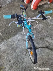 Bicicleta pentru copii 