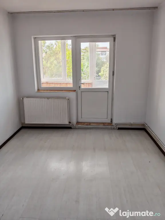 Apartament de vânzare