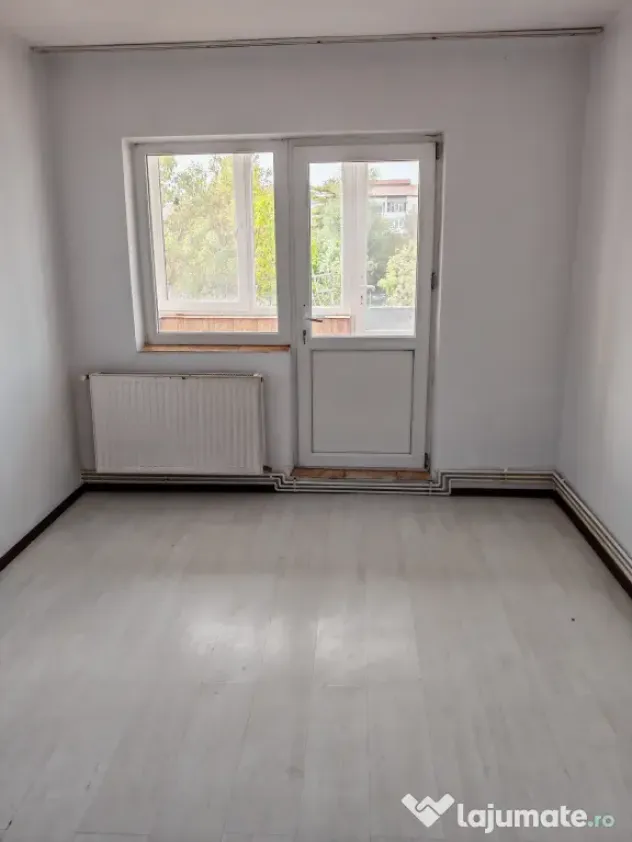 Apartament de vânzare
