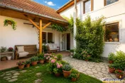 FILM! Casa primitoare in centrul orasului Targu Secuiesc 