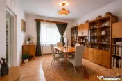 FILM! Casa primitoare in centrul orasului Targu Secuiesc