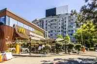 Dristor 3 camere lângă McDonald’s, 2 băi cu geam, de... 