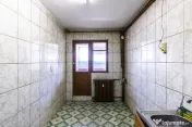 Dristor 3 camere lângă McDonald’s, 2 băi cu geam, de...