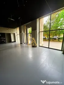 Spațiu comercial stradal de închiriat – Bulevardul Li...
