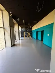 Spațiu comercial stradal de închiriat – Bulevardul Li... 